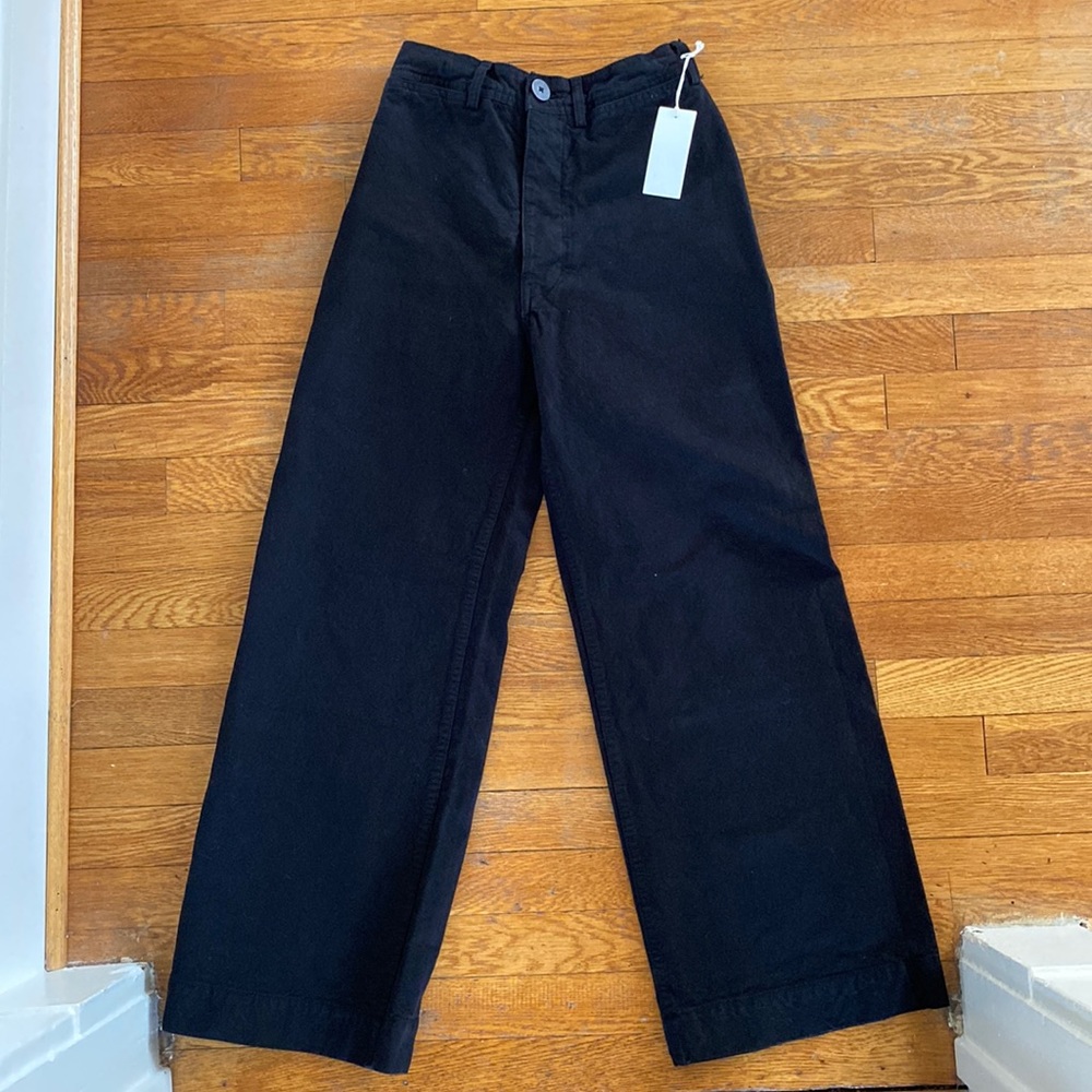 Jesse Kamm sailor pants in black. NWT. Size 4.
